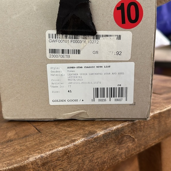 Golden Goose Classic Super-Star white and gold heel. Like new worn once! - Picture 7 of 7